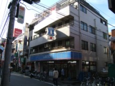 Mixed Use, Convenience Store and Apartments